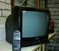 Телевизор Akira (диагональ 14 дюймов или 37 см) - нажмите, чтобы увеличить фото